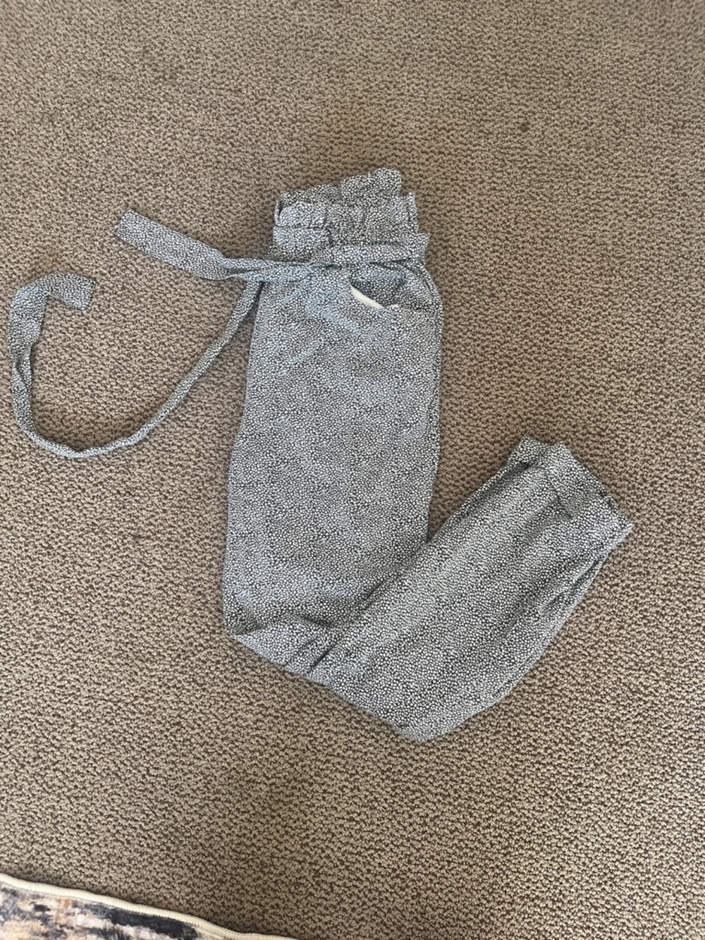 NWT Francesca’s pants - Picture 2 of 5
